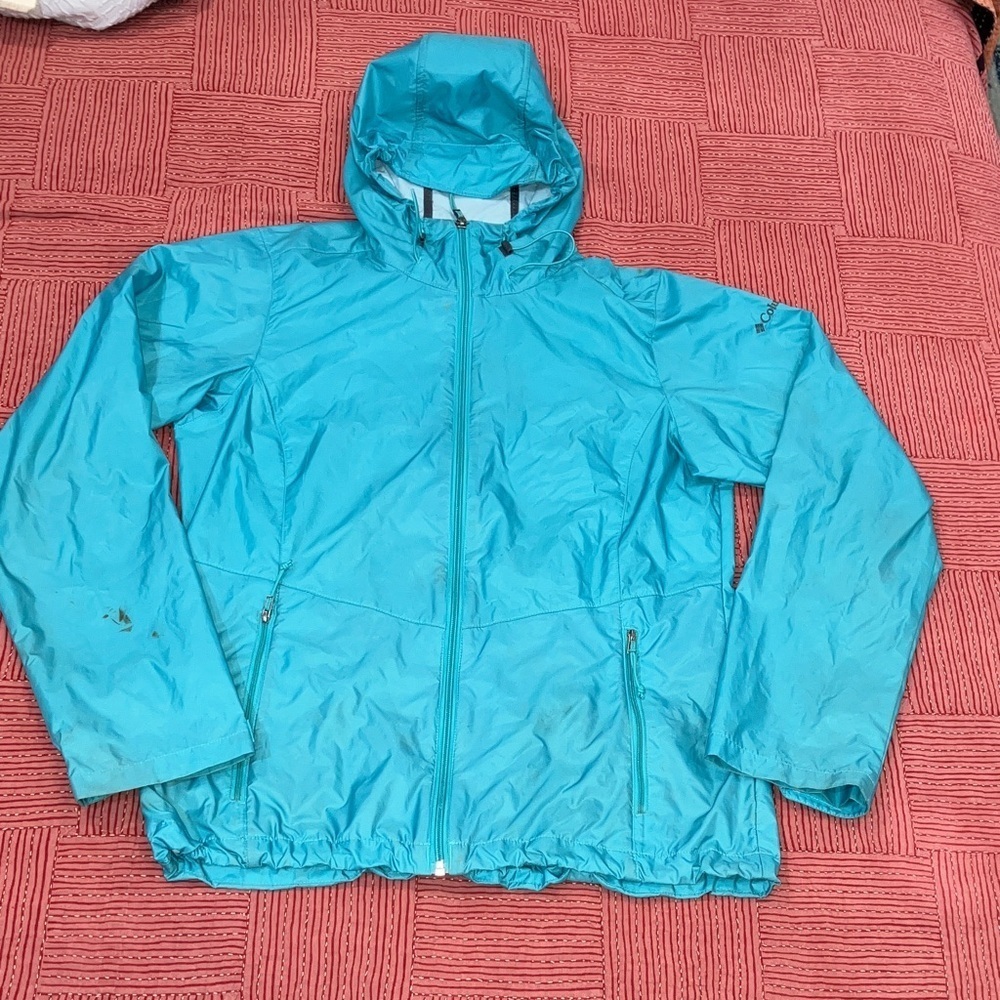 Columbia women’s medium Turquoise windbreaker / light Raincoat - has STAINS